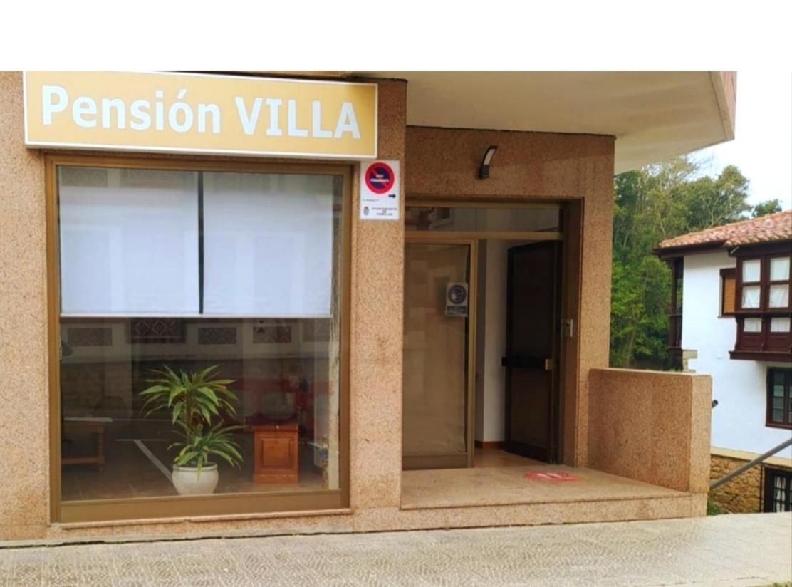 Pension Villa ** 柯米拉斯 外观 照片
